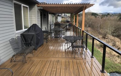 Stainless cable railing on Trex deck