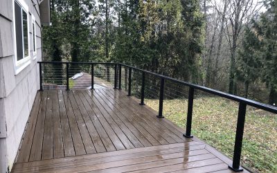 Trex Spiced Rum deck with cable rail