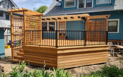 Beautiful cedar deck