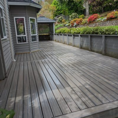 Trex Island mist deck
