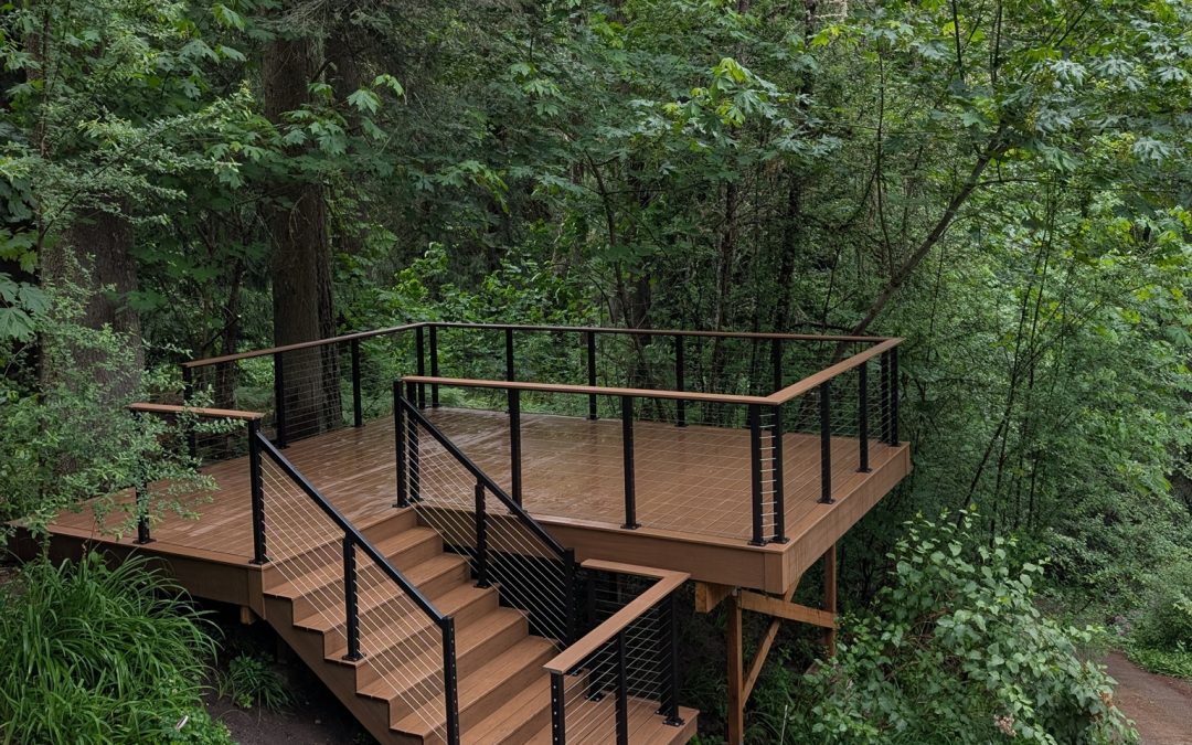 Forest Deck with Trex Lineage decking and Cable Railing
