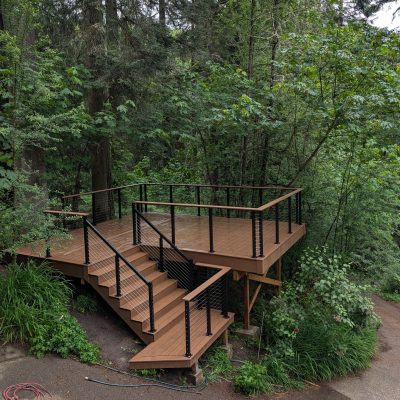 Forest Deck with Trex Lineage decking and Cable Railing