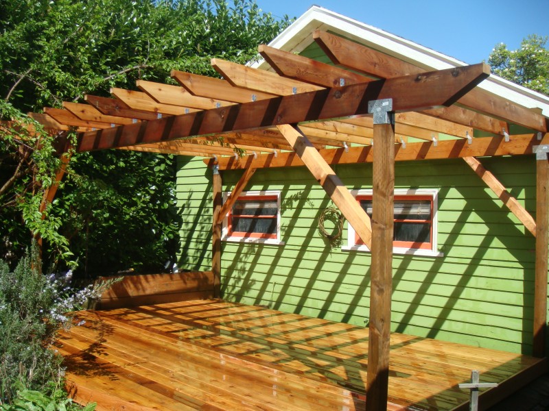 Cedar deck and pergola