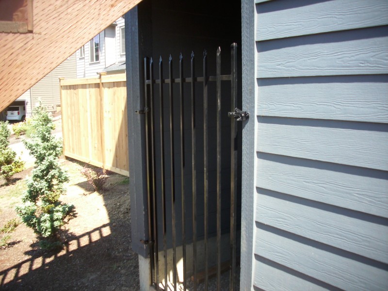 Cedar picture frame fence